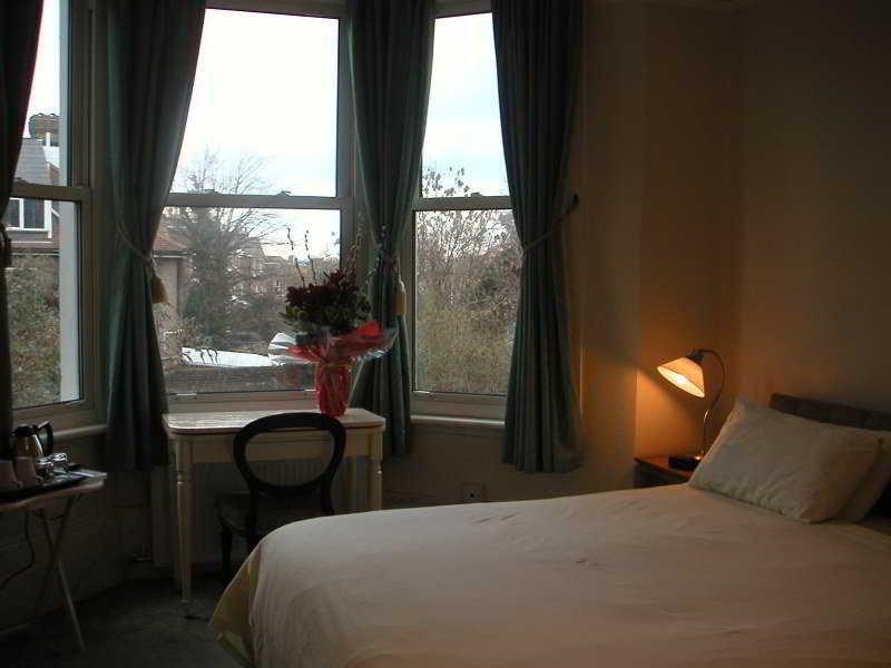 Oyo The Greenland Hotel London Exterior photo