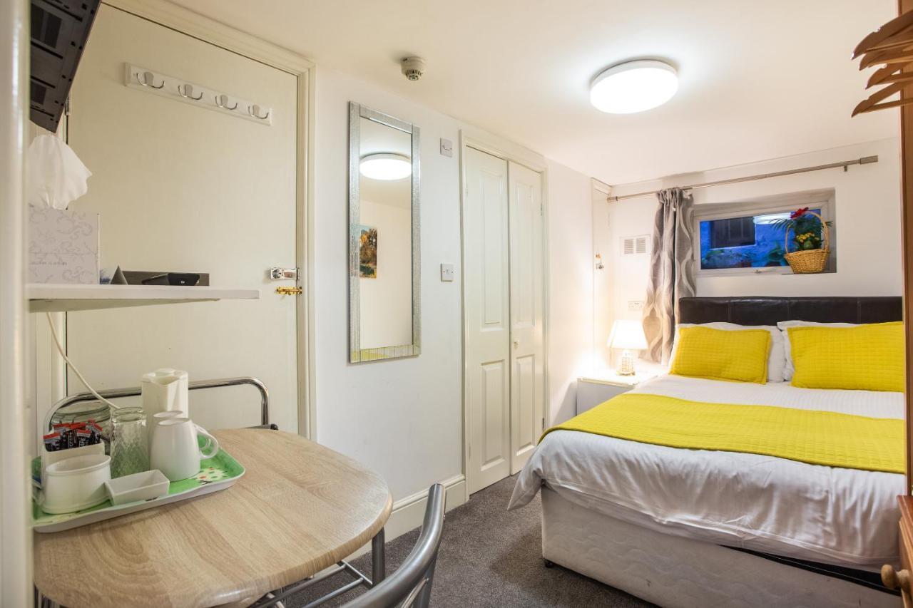 Oyo The Greenland Hotel London Exterior photo