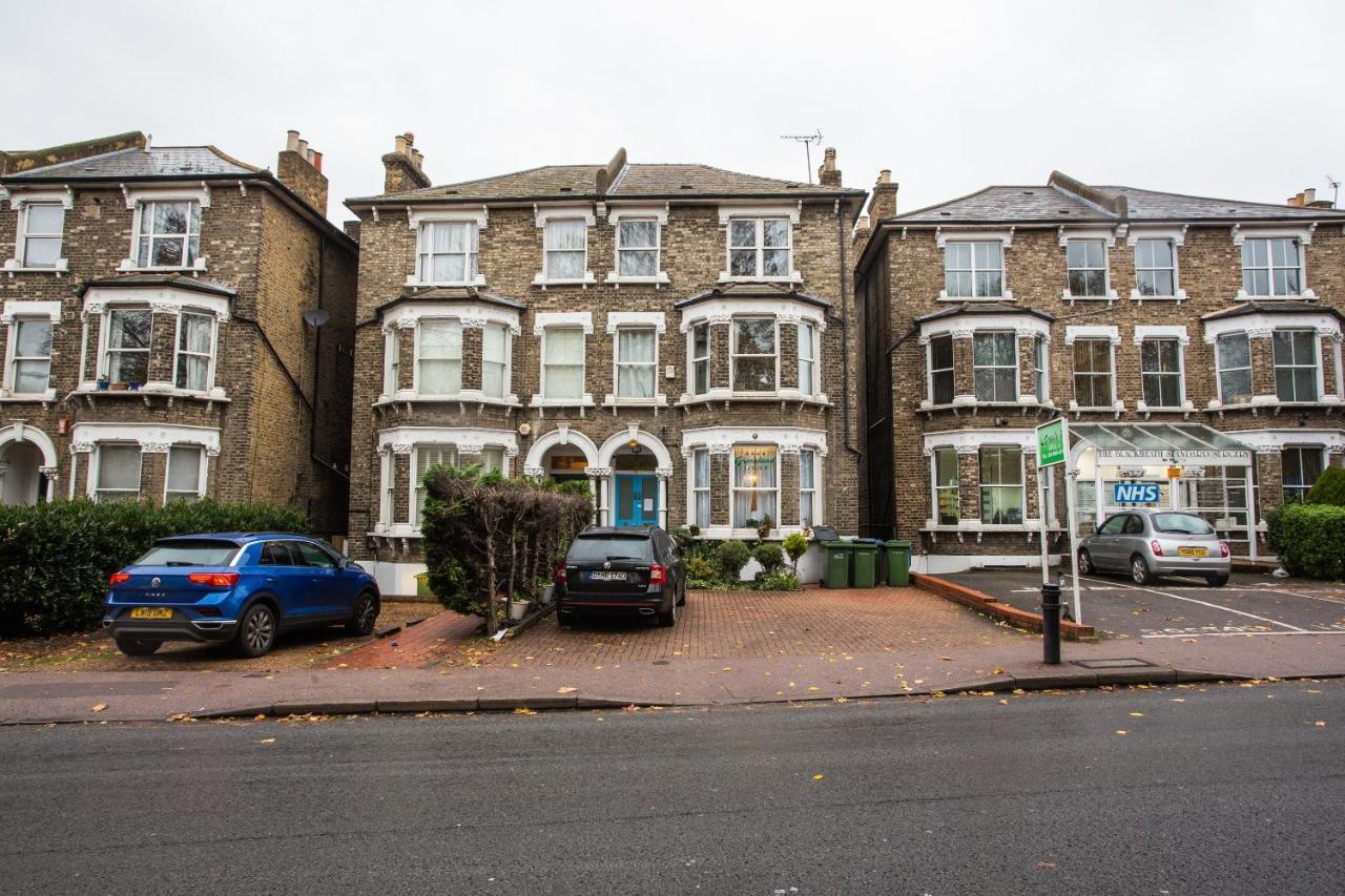 Oyo The Greenland Hotel London Exterior photo