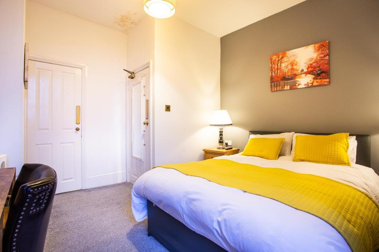 Oyo The Greenland Hotel London Exterior photo