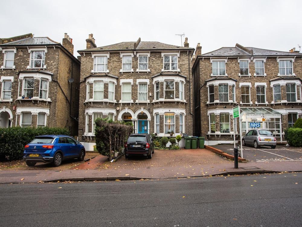 Oyo The Greenland Hotel London Exterior photo